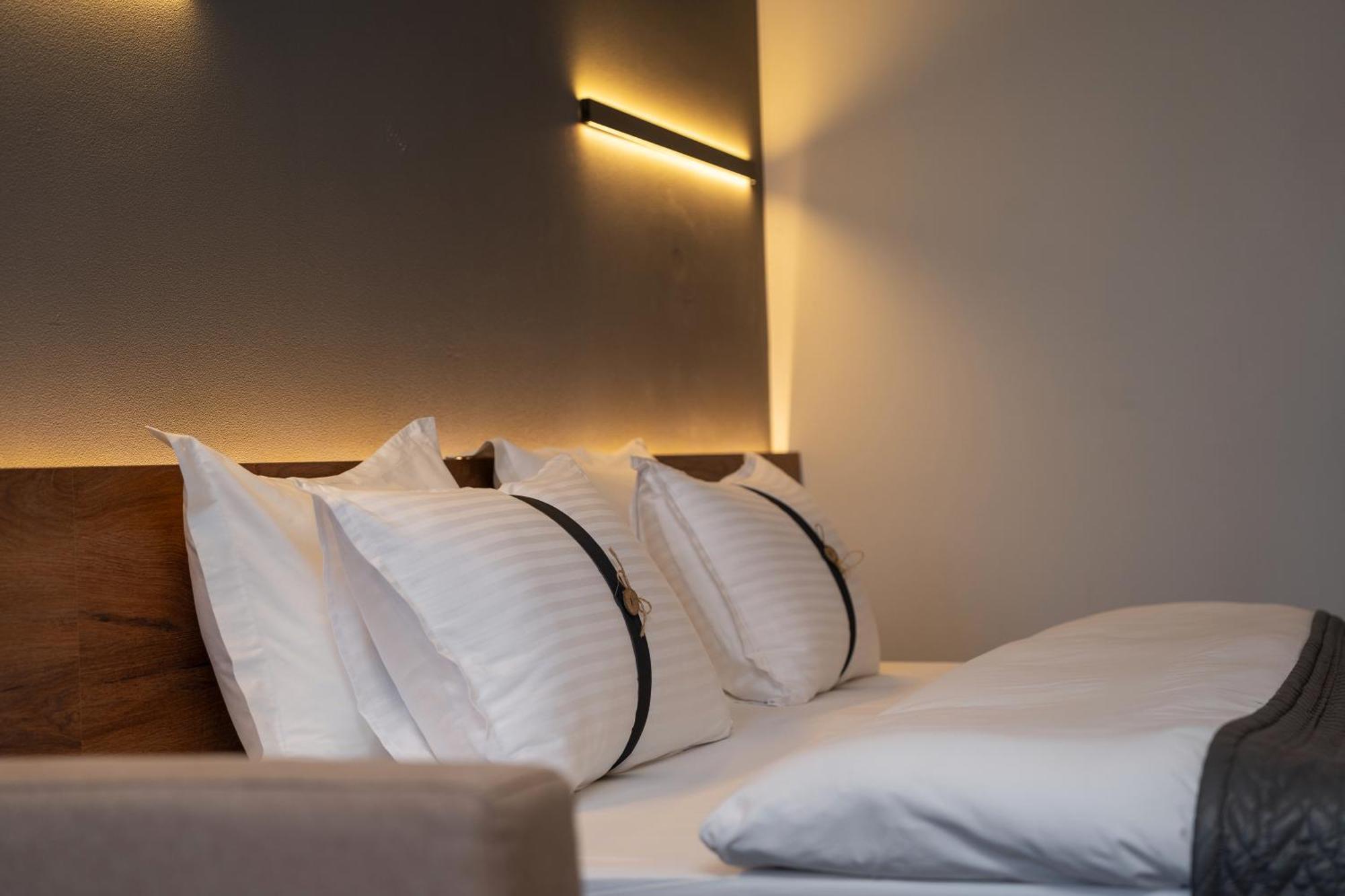 Duo Hotel By Futuro Bishkek Exterior photo