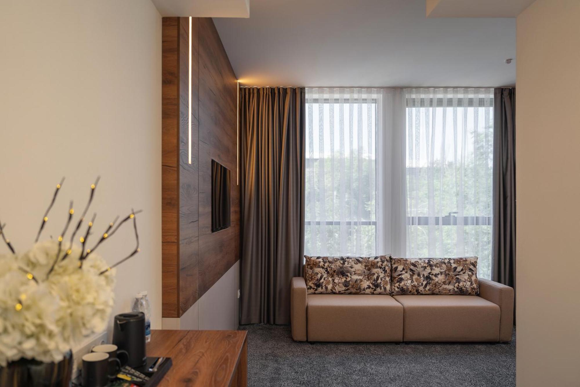 Duo Hotel By Futuro Bishkek Exterior photo